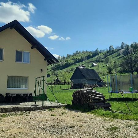 Casa In Curte La Zavate Villa Bran  Exterior photo